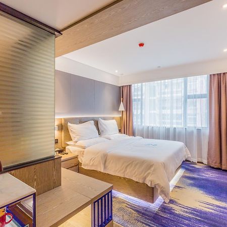 Lifu Hotel Wankel Jiang Tai Road Metro Station Branch Kanton Exterior foto