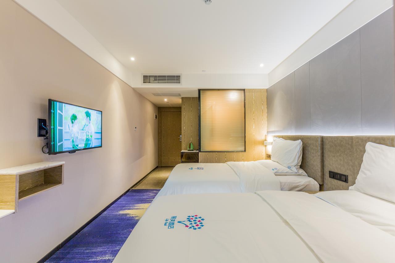 Lifu Hotel Wankel Jiang Tai Road Metro Station Branch Kanton Exterior foto