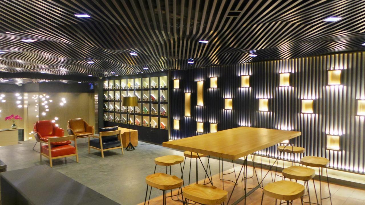 Lifu Hotel Wankel Jiang Tai Road Metro Station Branch Kanton Exterior foto